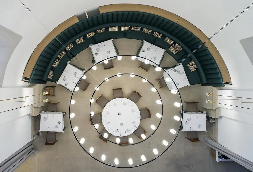 **** Отель Parador Del Roser De Лерида Испания